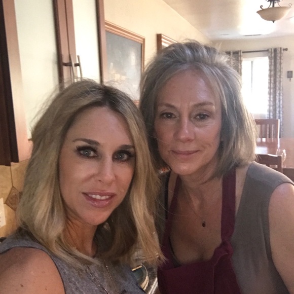 Meet your Posher, Shayla - Picture 1 of 1